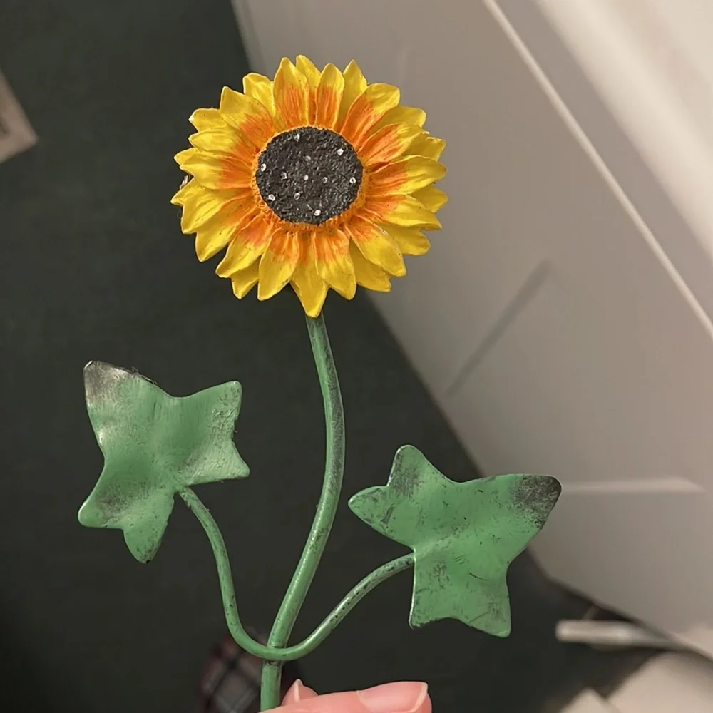 Sunflower hooks